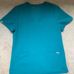 Figs casma 2 pocket scrub top Hunter Green